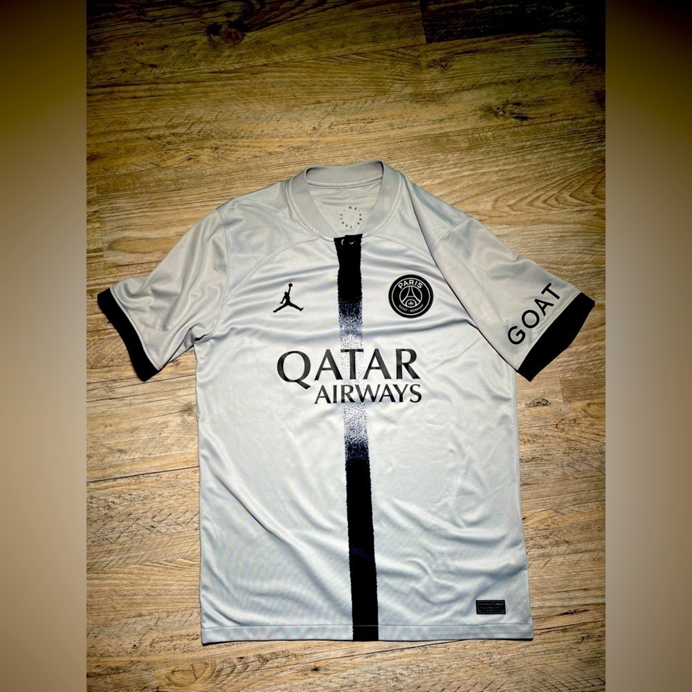 Jordan PSG 22/23 Away Jersey - Messi #30, Size: Medium